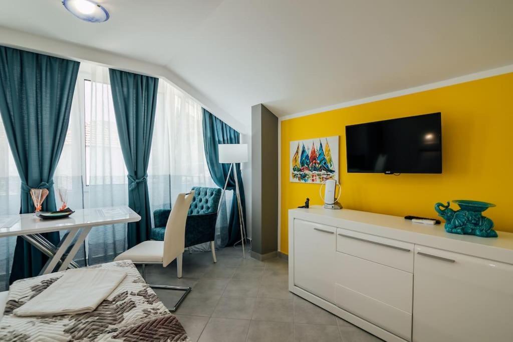 Charmy Studio Lux Apartman Herceg Novi Kültér fotó