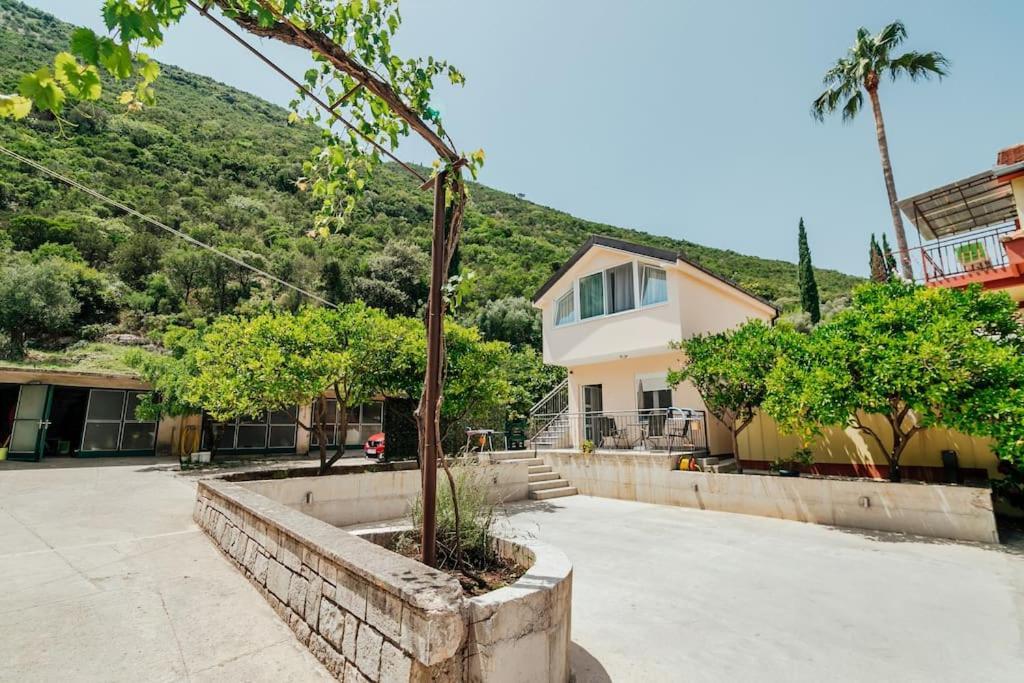 Charmy Studio Lux Apartman Herceg Novi Kültér fotó